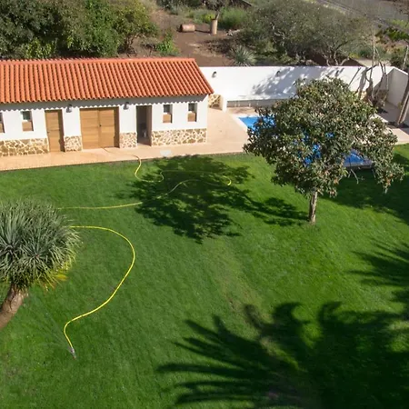 Maria لا لاغونا