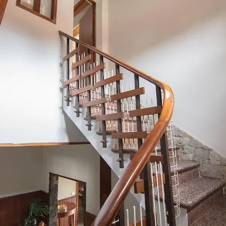 Maria * 拉拉古纳